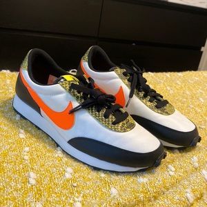 2019 womens Daybreak QS ‘Dynamic Yellow’